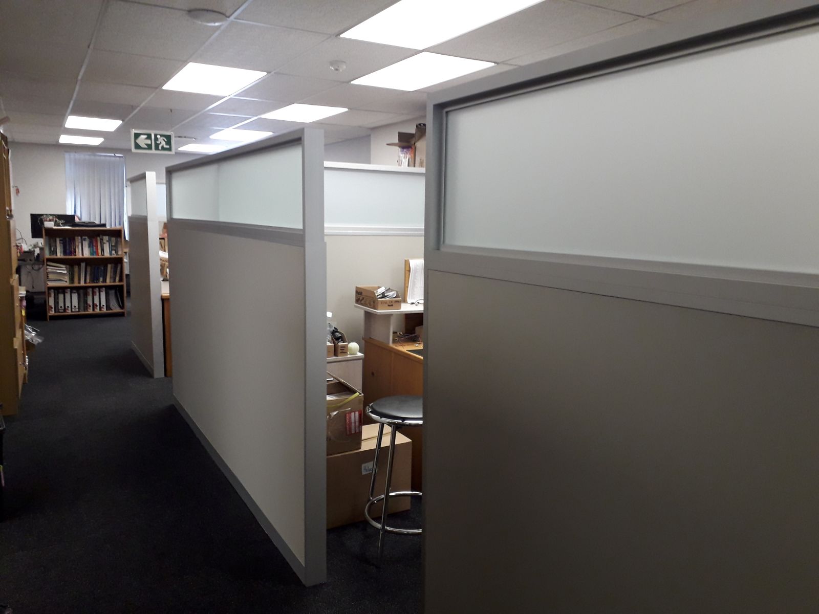 Office partitioning divider